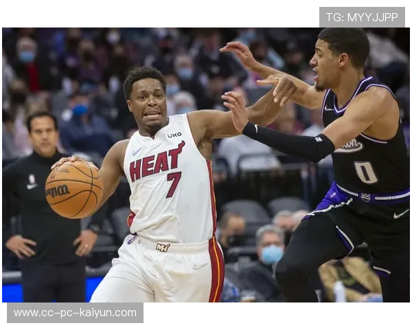 福克斯传导全队，国王掌控比赛走向