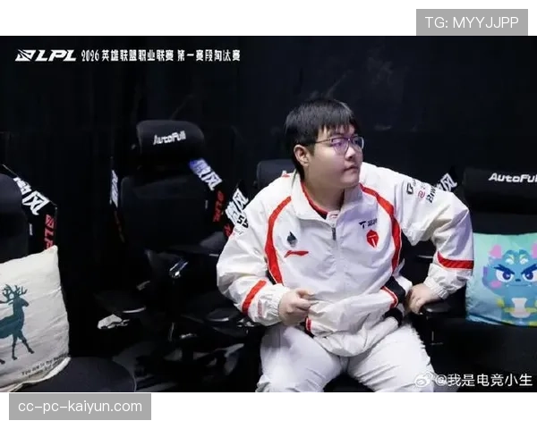 [战队名]的赛后复盘会流出：严厉的批评是为了更好的进步